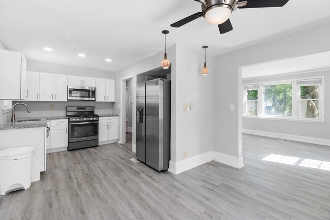 Photo - 2010 McAfee Rd