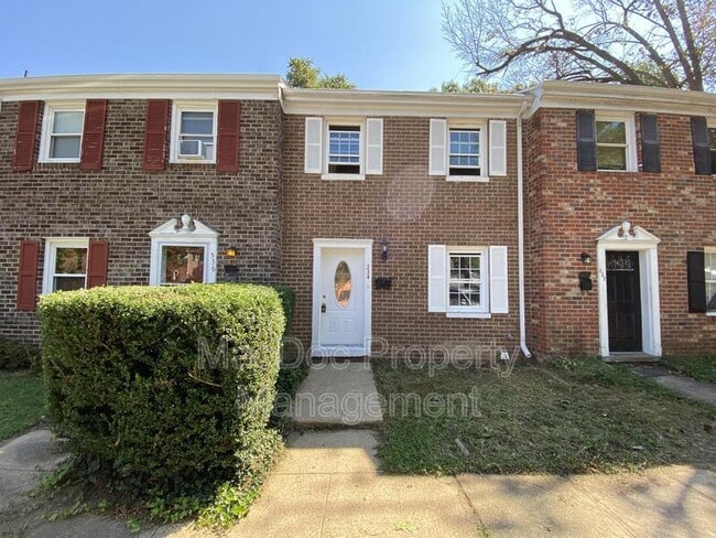 Building Photo - 534 Olde Greenwich Cir