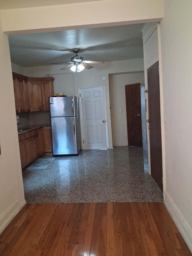 Photo - 3007 42nd St Unit 3L