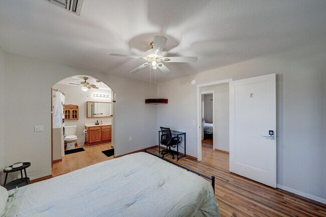 Photo - 5124 W Harmont Dr