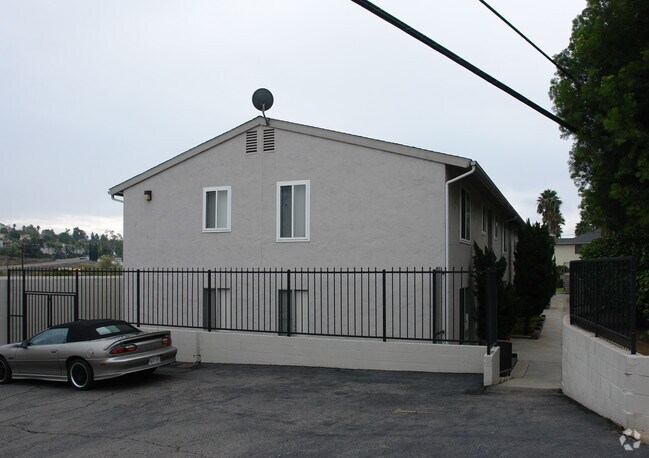 Photo - Bunker Hill Apartments