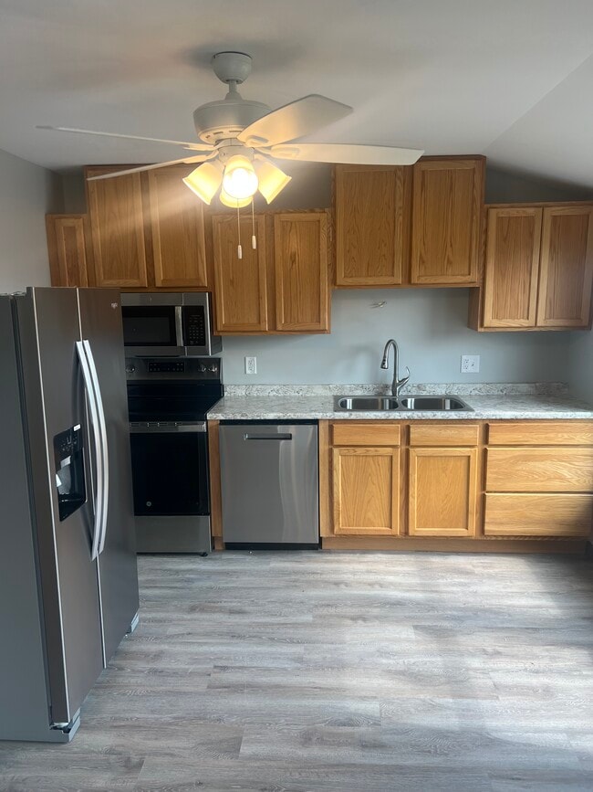 Building Photo - 119 N Main St Unit 119 N Main #3 Rental