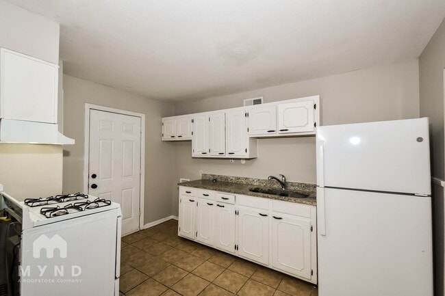 Photo - 8605 Kinard Cove