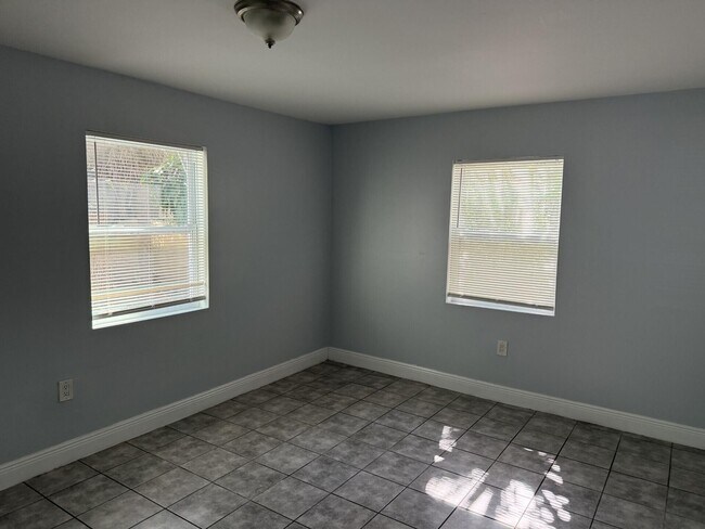 Photo - 805 3rd St Unit 1