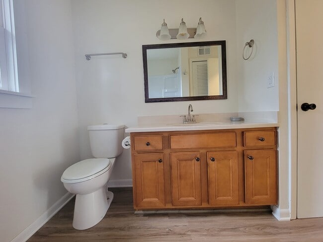 Photo - 25 W Chestnut St Unit 25 Chestnut