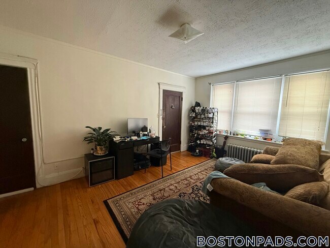 Photo - 349 Pleasant St Unit A2-4