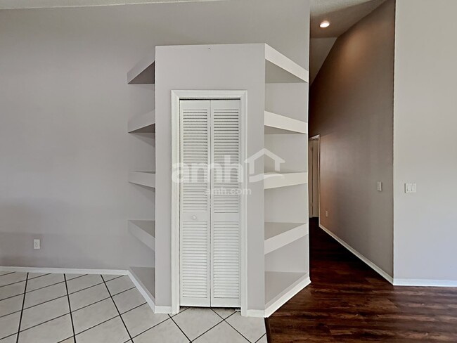 Photo - 503 Tree Shore Dr