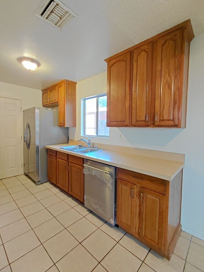 Photo - Spacious 3-Bedroom Home