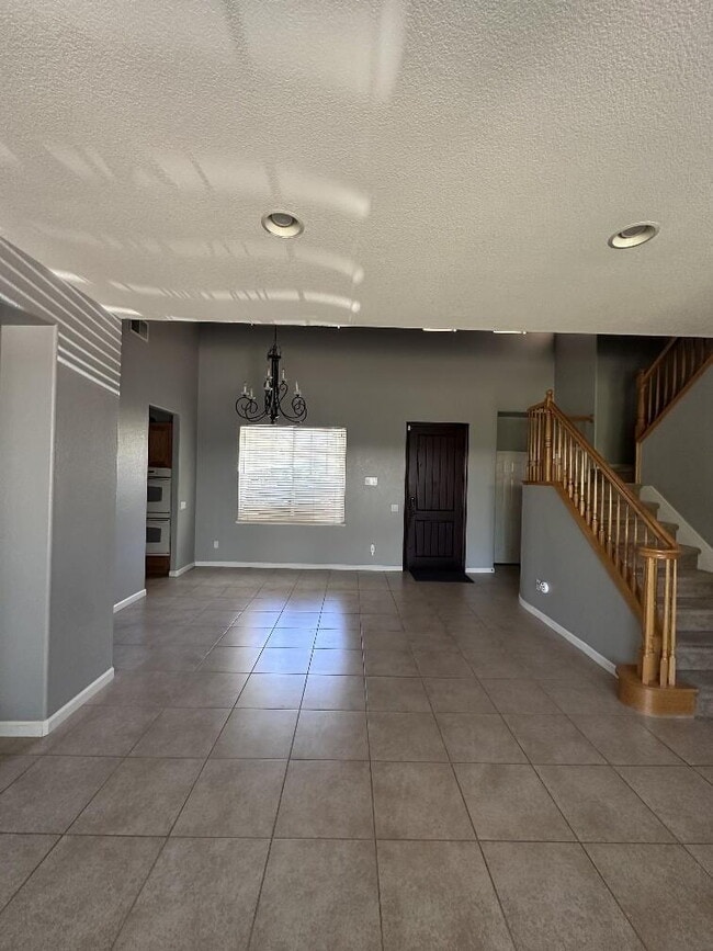 Photo - "Spacious 5-Bed home with 4 Baths Home for Rent!
