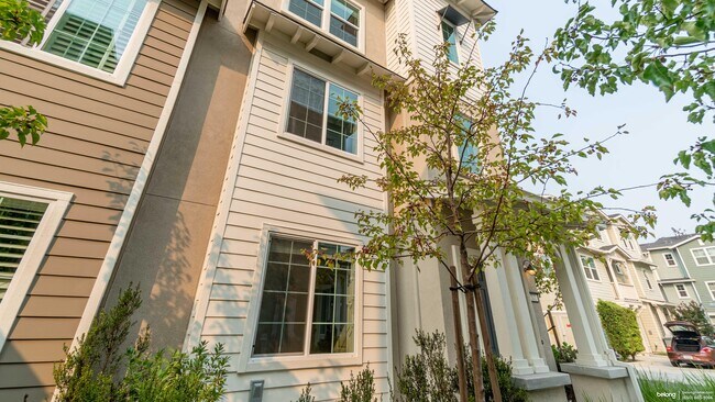 Photo - 301 Jetty Dr