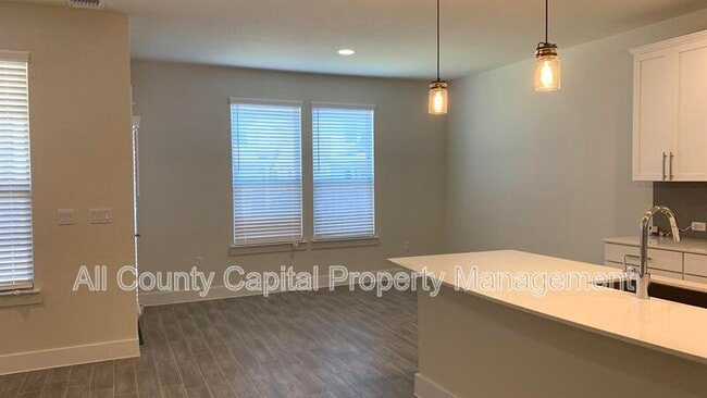 Photo - 13907 Osmarea Dr