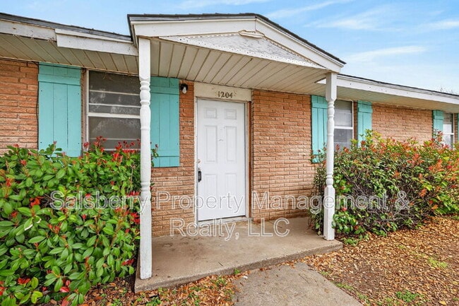 Photo - 1204 NW 3rd Ave
