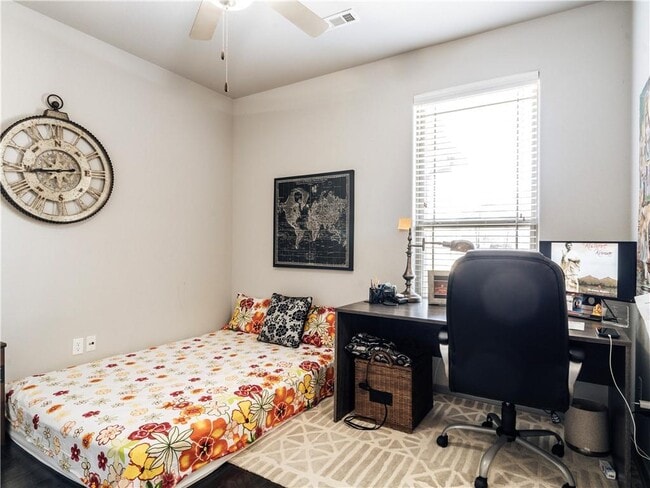 Photo - 130 Cisterna Dr