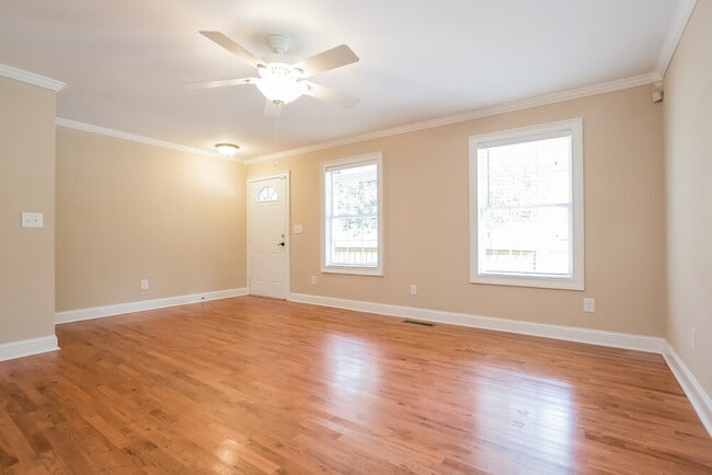 Photo - 3885 Dollar Cir