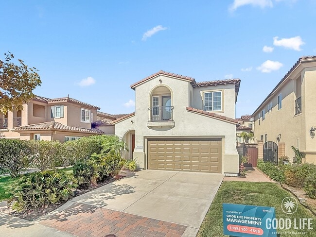 Building Photo - Updated 5BR/3BA San Diego home with modern...