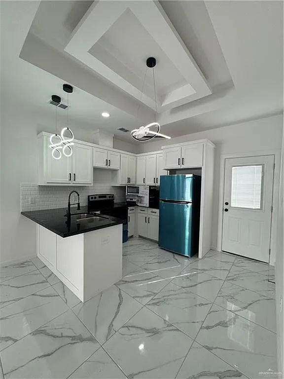 Photo - 909 Glory St Unidad 3