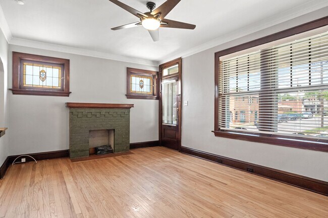 Photo - 5352 Itaska St Unit 1F