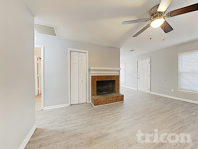 Photo - 202 River Song Rd