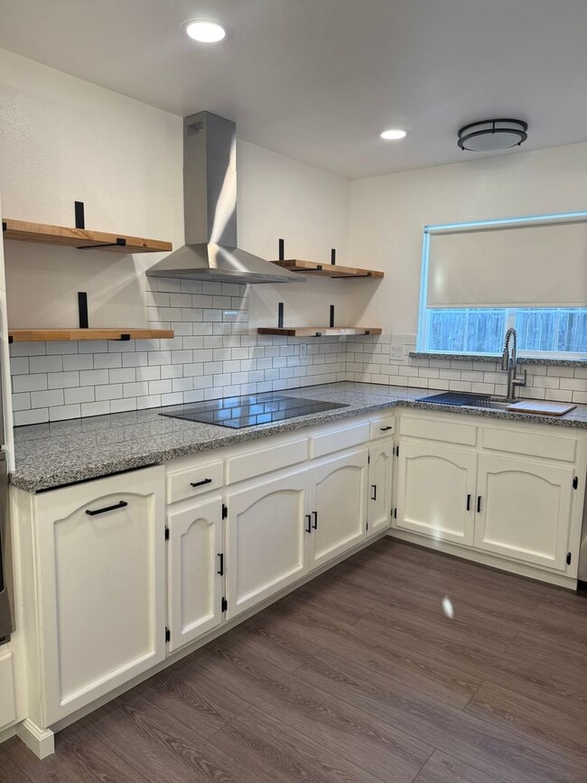 Photo - Beautiful remodeled 3 bedroom, 2 bathroom home in Central Petaluma