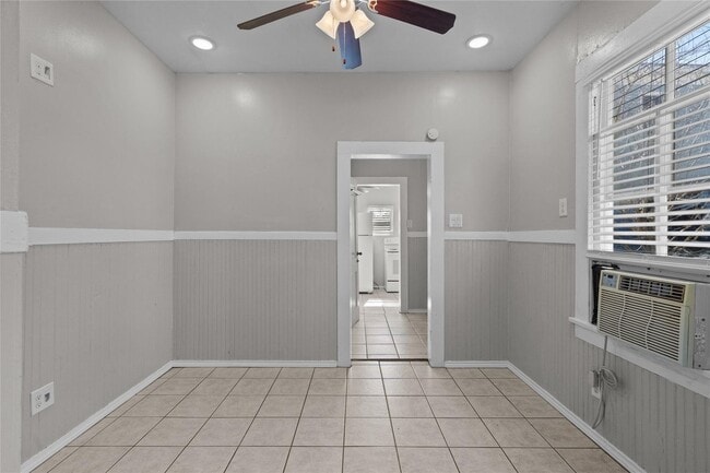 Photo - Cozy 1-bedroom 1-batn duplex on Galveston Island