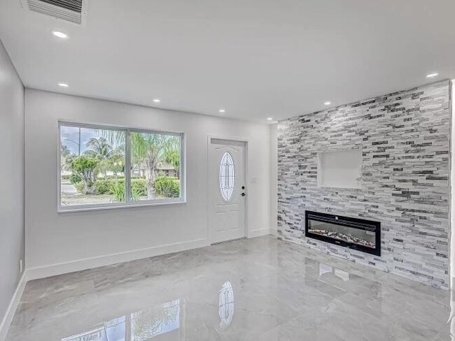 Photo - 855 Date Palm Dr Unit 855