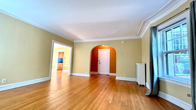 Photo - 680 Hinman Ave Unit 3F