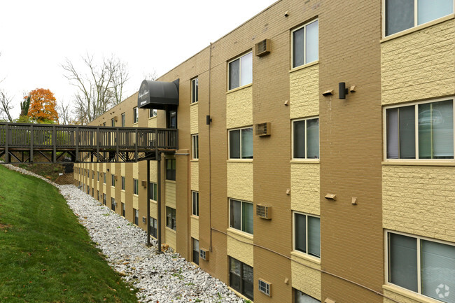 The Bridges at Belmont - The Bridges at Belmont Apartments