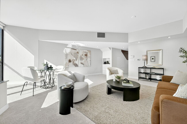 Photo - 1350 Lawrence St Unidad 2H