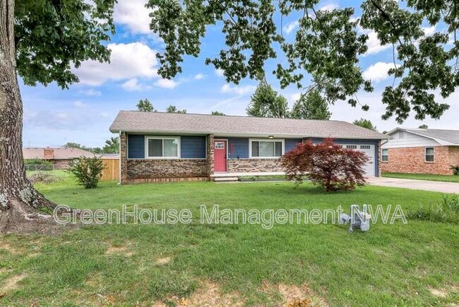 Photo - 808 NW 11th St