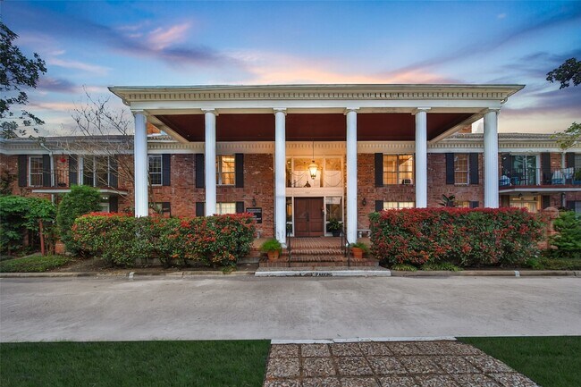 Photo - 2822 Briarhurst Dr Unit 45