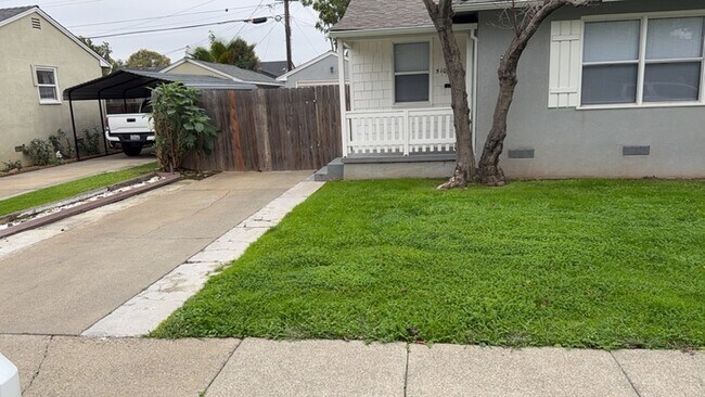 Photo - Cute Duplex off of Stockton Blvd