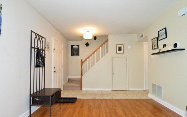 Photo - 9570 Standon Pl