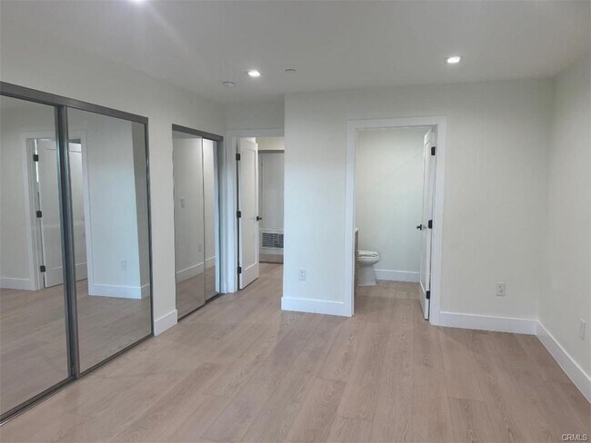 Photo - 2844 Fairmount Ave