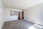 2BR, 1BA - 800 SF