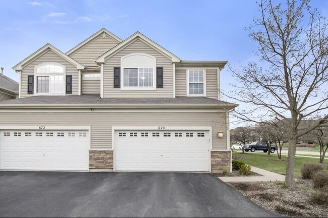 Photo - 670 S Jade Ln House