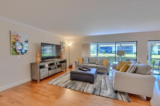 Building Photo - 6748 Willow Wood Dr Unit 1305