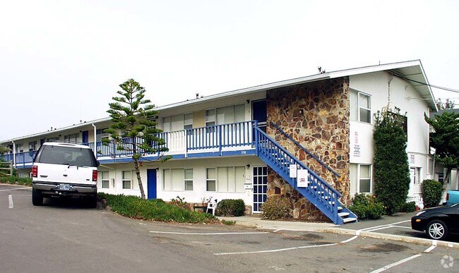 Photo - Pacific Crest Apartments