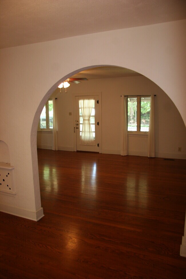 Photo - 215 Lincoln St