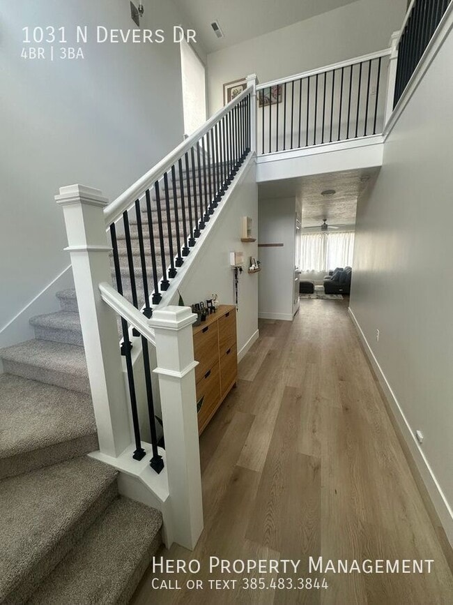 Photo - 1031 Devers Dr