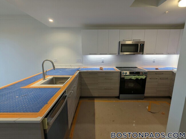 Photo - 1079 Commonwealth Ave Unit 512