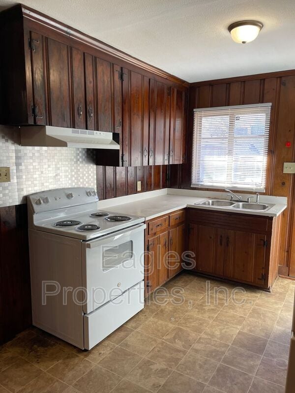 Photo - 1112 Beech St