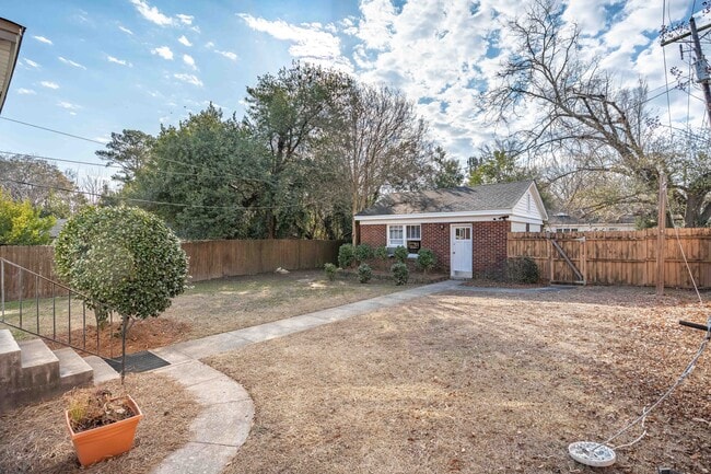 Building Photo - 3600 Yale Ave