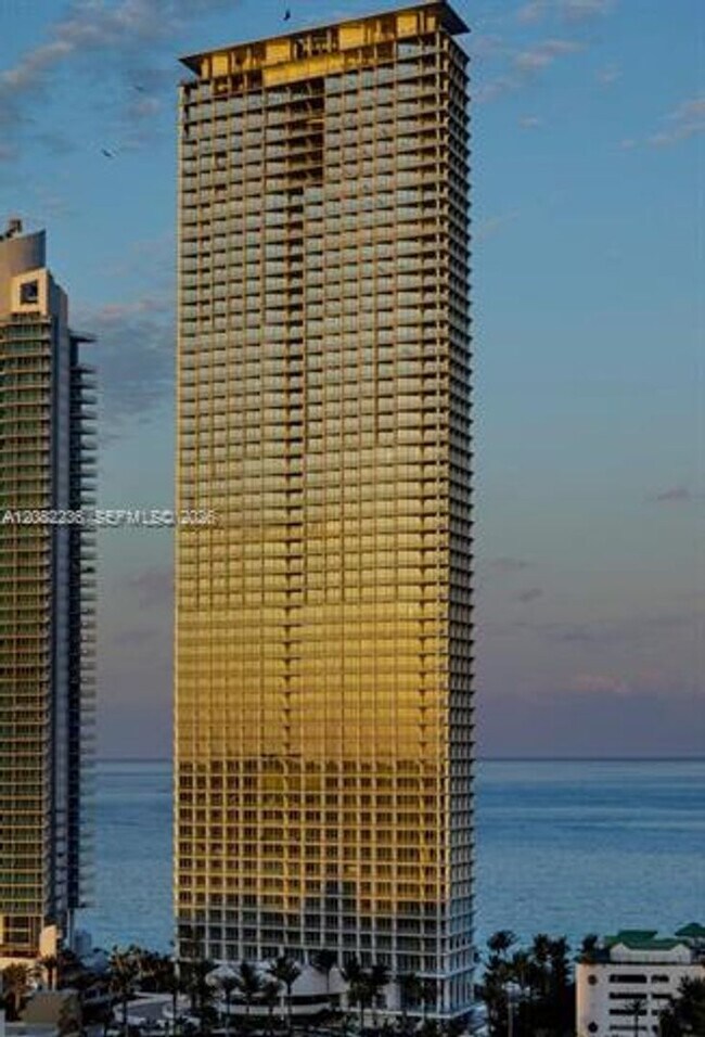 Photo - 16901 Collins Ave