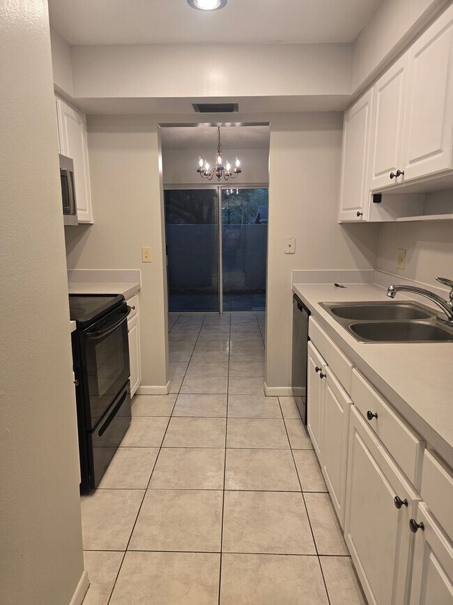 Photo - Two Bedroom Condo close to USF