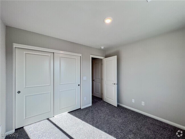 Building Photo - 5322 White Butterfly St Rental