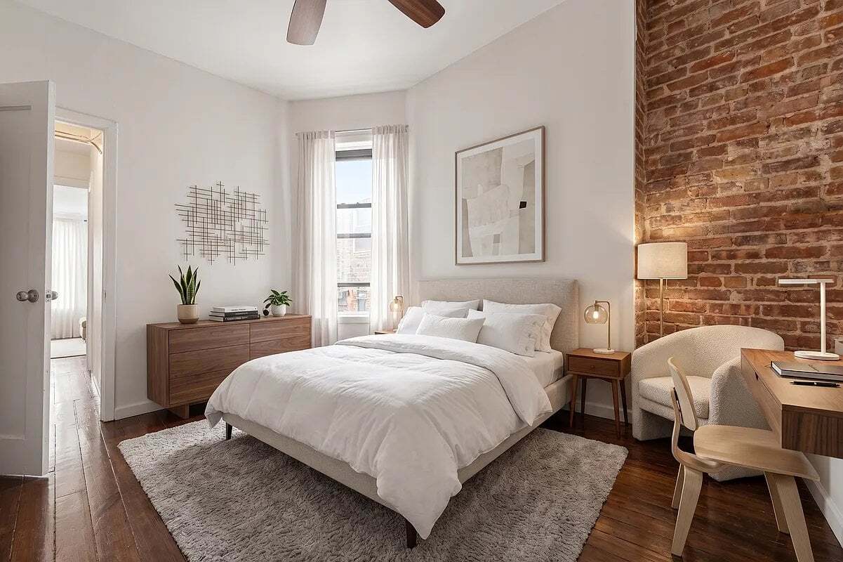 Photo - 318 W 36th St. Unidad 5A