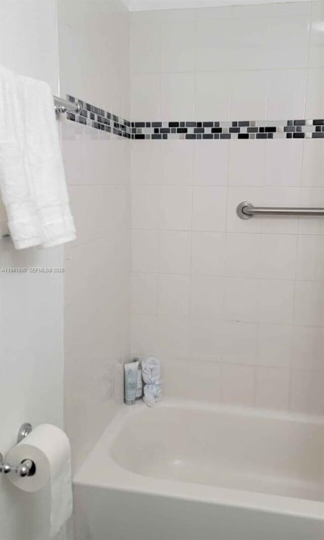 Photo - 2228 Polk St Unit 3