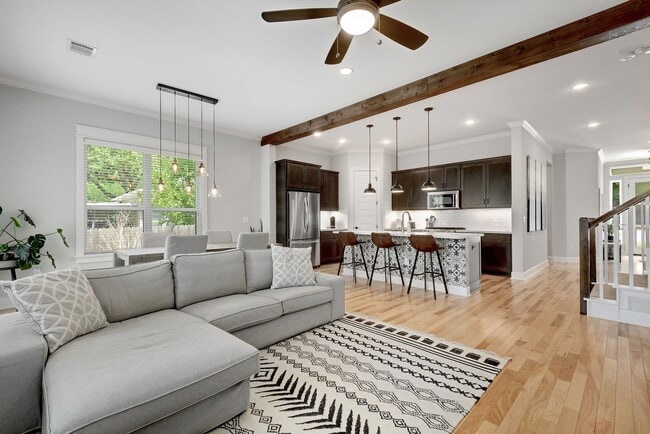 Photo - North Loop Area Gem!!!