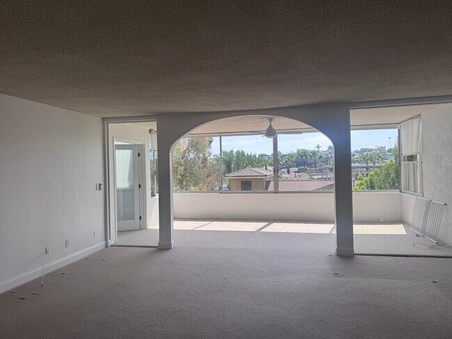 8701 Delgany Ave Unit 204