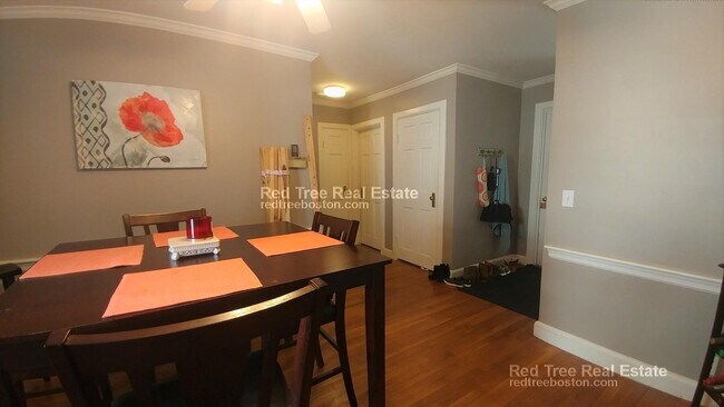 Photo - 140 Babcock St Unit 1